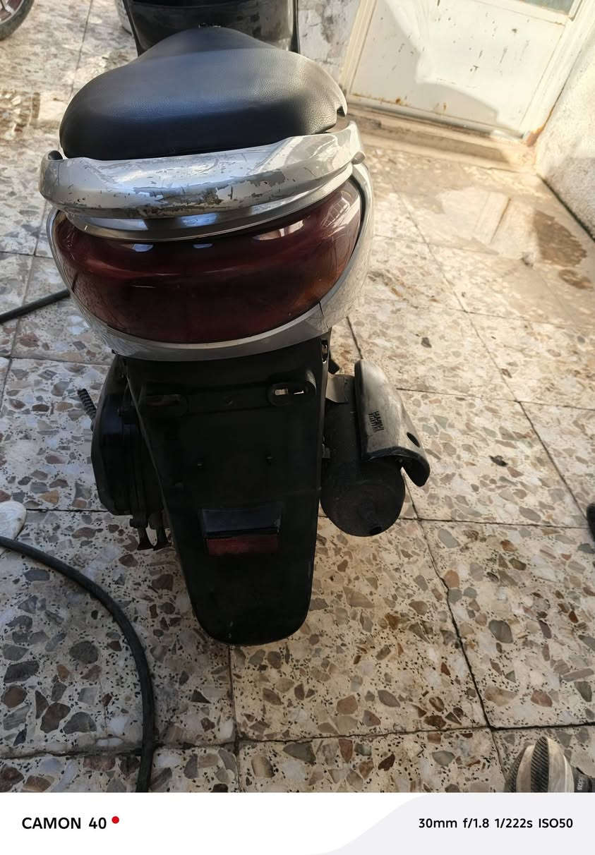 سلام عليكم دراجه للبيع بريز نضيفه نكر سلف وهندر ناعمه خير من الله شراي *********** مكان بغداد الحسينيه مال الراشديه
