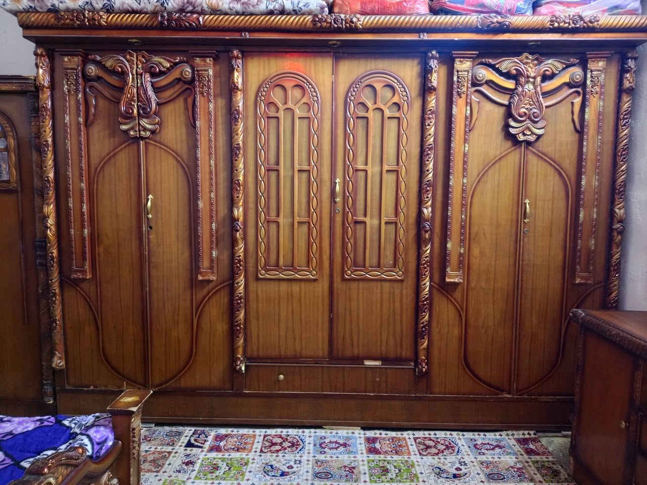 السلام عليكم اغراض بيت للبيع كلمن و سعره ***********
