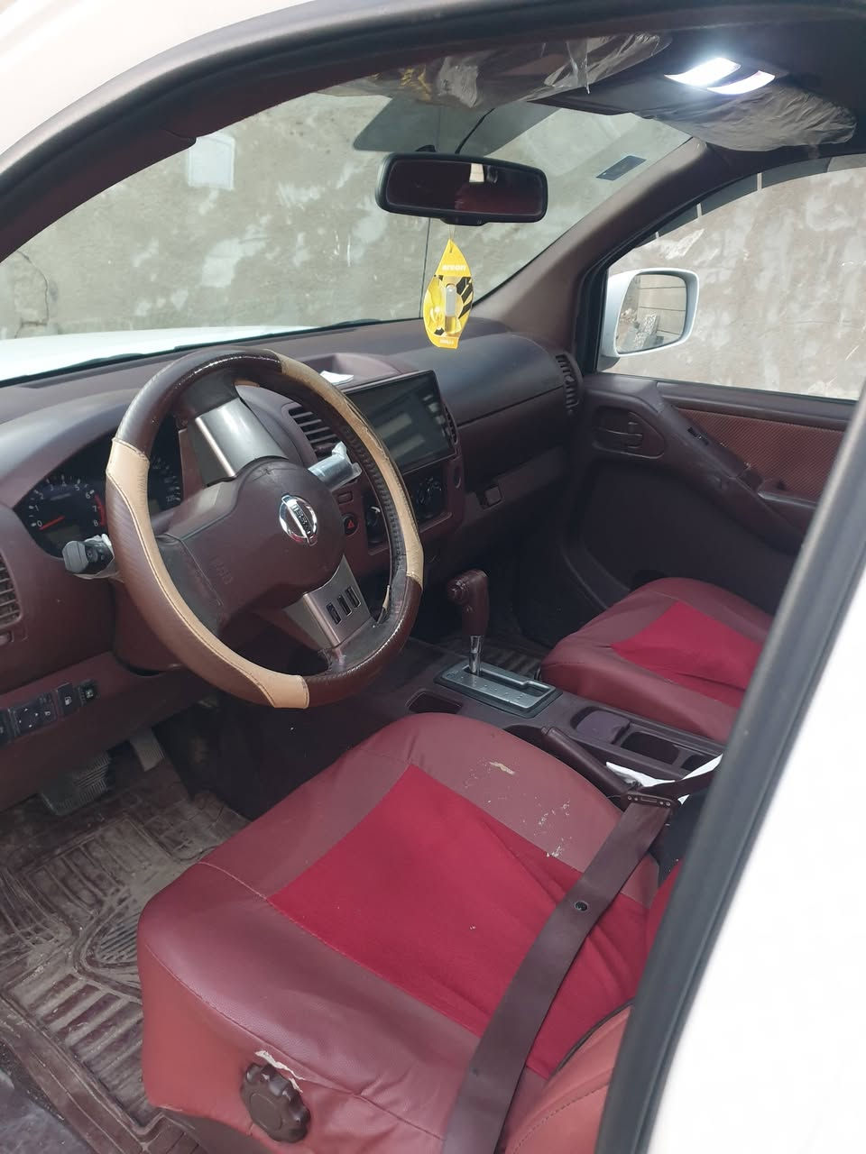 السلام عليكم
نيفارة موديل ٢٠١١ اوتماتيك فئة LE جاهزة من كل النواحي
مكينه بلادي لا صرف ولا تبخير كير خير من الله بيه منظومة غاز يعني لا تفكر بالبانزين وترايك وين تحب السعر ٩٧ وبيه مجال بسيط رقم الهاتف ***********
