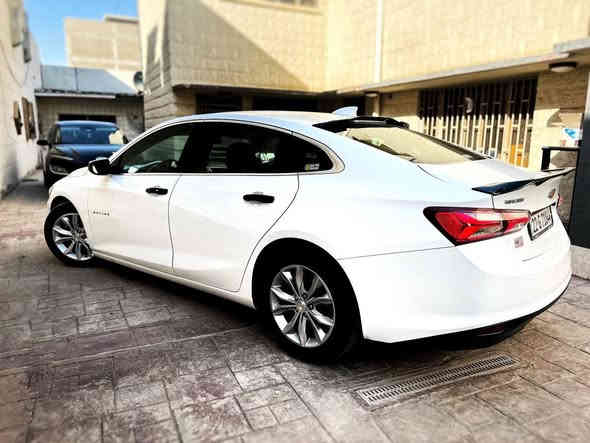 السلام عليكم ماليبو 2021 باسمي تحويل مباشر او وكالة رقم اربيل بيع او مراوس حسب القناعة
حادثه جاملغ ونص الباب بجم كبس مواصفات lt تحكمات ستيرن قطعتين تبريد كشن سايق كهرباء بصمه تشغيل عن بعد منظومه زنون سيارة جاهزة ان شاء الله للاخير تخم تاير جديد صور الحادث والسونار منشور 
م كاني الاعظمية 
السعر المطلوب 125 وبيه مجال للجاد بالشراء 
للاستفسار الاتصال ***********
