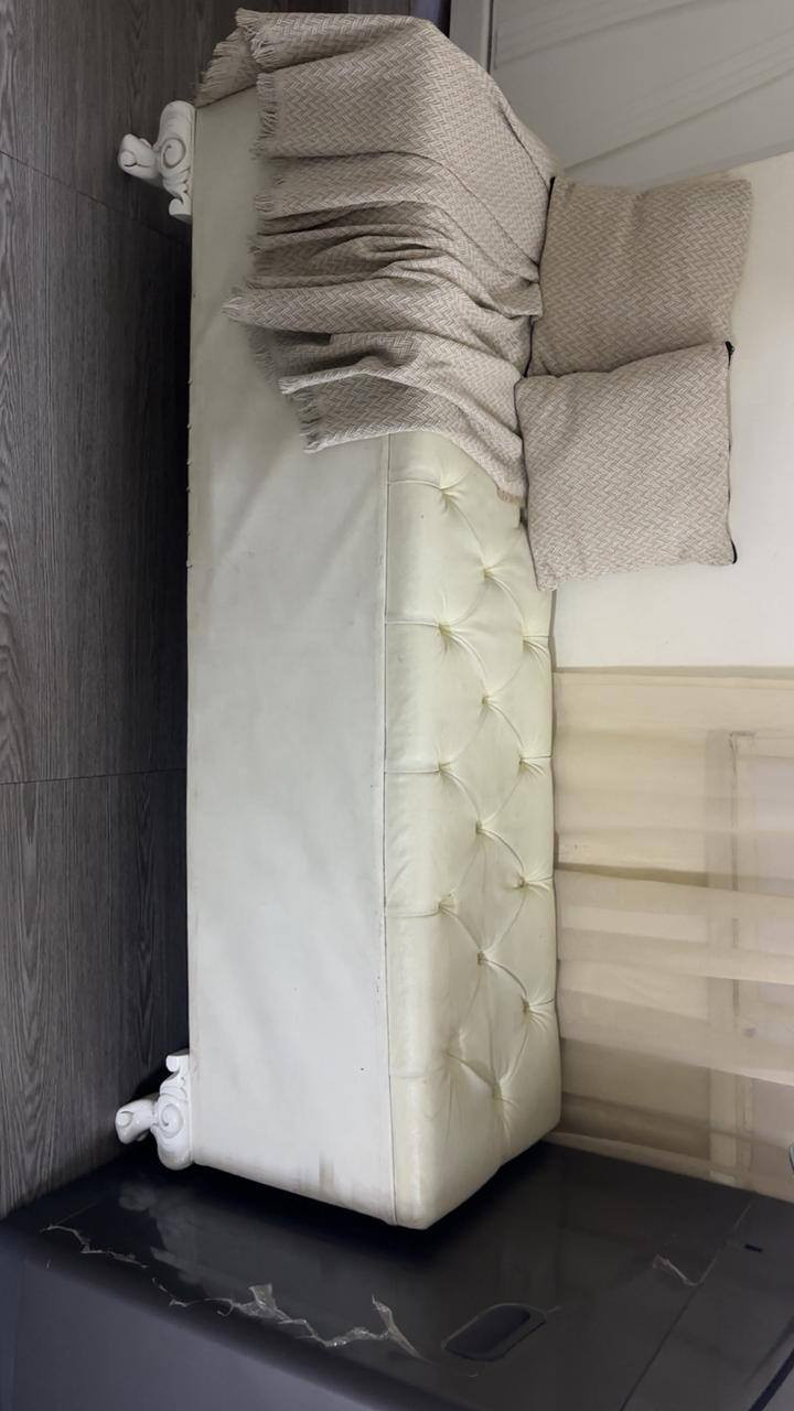 غرفه تركي للبيع
8 قطع مابيها اي ضرر
الجربايه جك
للاستفسار المراسله على الخاص او الاتصال على الأرقام التالية
***********
***********
