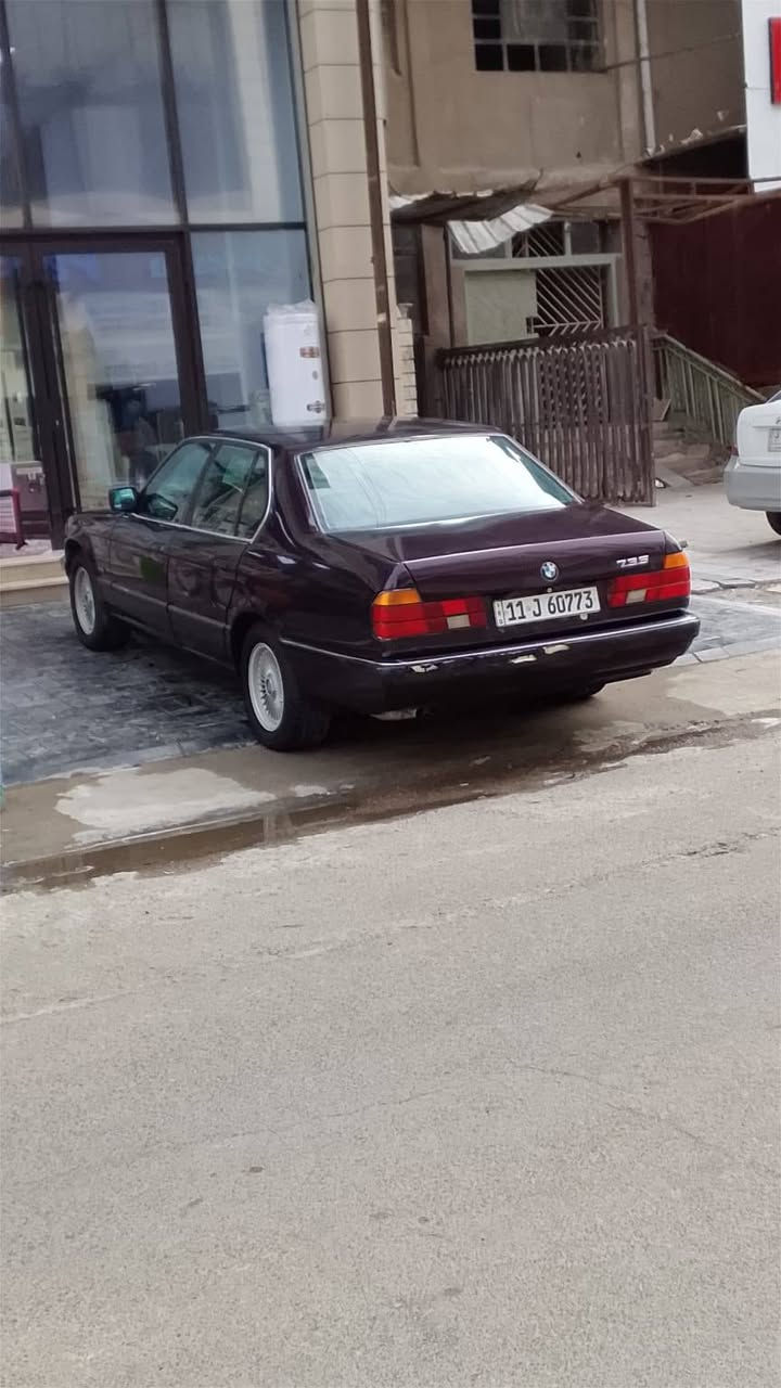 السلام عليكم 
1للبيع:  bmw735 
2موديل:  92 
3كير محرك اكسل مكفول 
4تبريد ثلج 🥶
5حداديه جديد 
6باتري جديد 
7تخم تاير جديد 
8سلايت طكتين 
9غرفه جلد جديده 
10 كشنات كهربائي 
11 دبل جكمجه 
12 هزه ورقم جديد 
13سنويه بسمي تحويل ثاني يوم 
14 سياره جاهزه مال جناي 
15 السعر 60 وبي مجال 
***********خابر بيك خير ودلل
