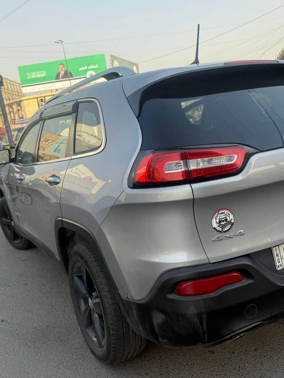 جيب شيروكي موديل 2018

السلام عليكم للبيع  جيب شيروكي موديل 2018 محرك 2400 مواصفات فول بدون فتحت  سقف.  السعر 130 ورقه للاستفسار والتواصل *********** بغداد, العراق
