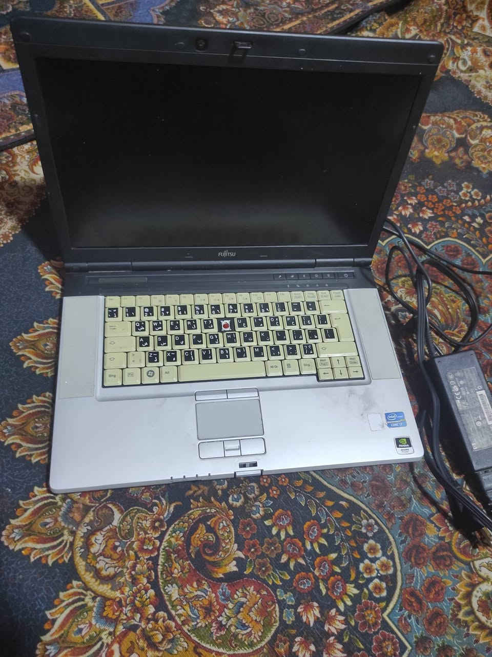 سلام عليكم لابتوب للبيع ومواصفاته موجوده مثل ما تشوفون جهاز ويندوز مكاني القرنه الشراي يتواصل وياي على هذا الرقم *********** السعر 150 وبي مجال
