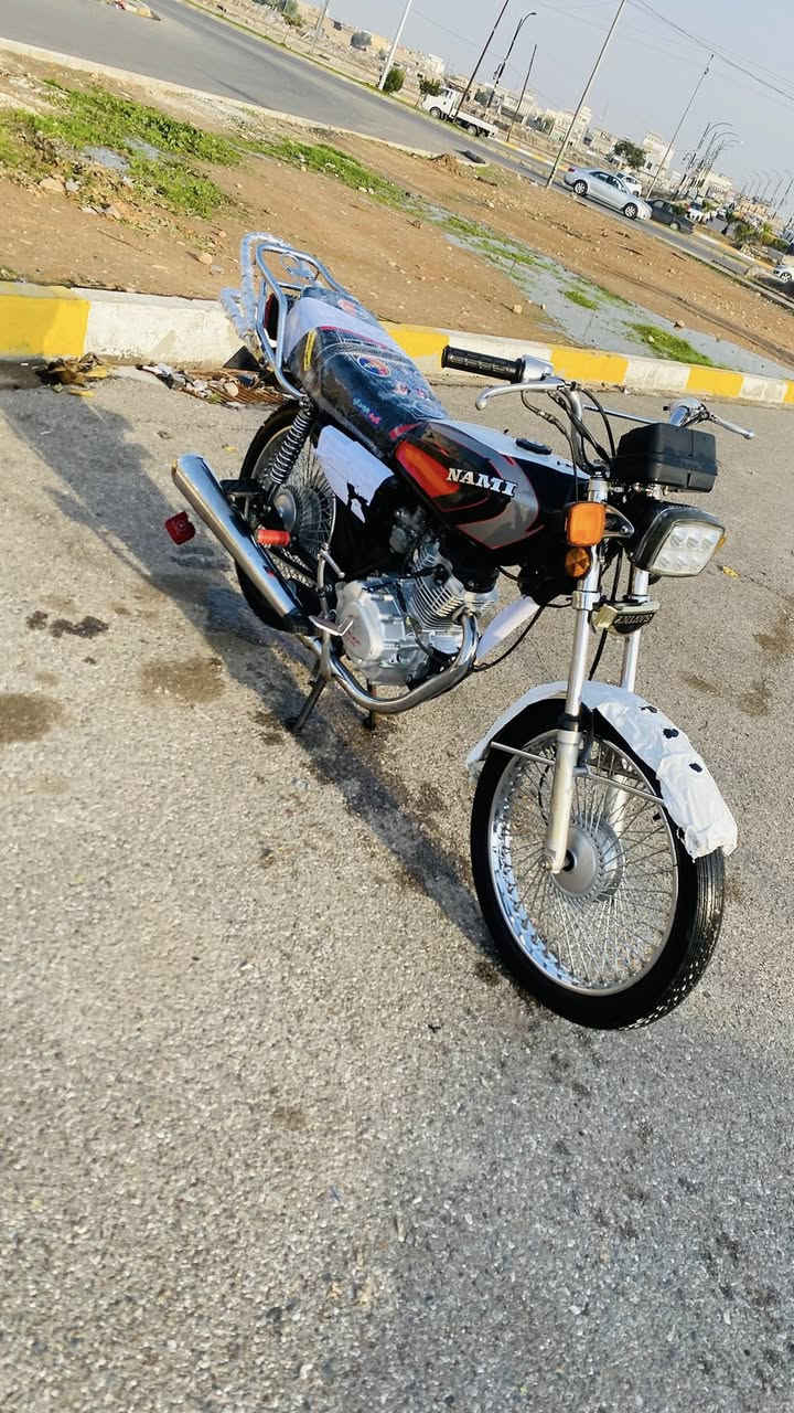 سلام عليكم دراجه 2020 محرك اخرس اي عيب مبيه. السعر 450 بيه مجال بسيط اتصال  ***********
