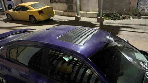 سلام عليكم
الله بالخير سياره جارجر ٢٠١٤srt محرك ٦٤٠٠
سياره حلوه وكلشي معايزها فقط مشط ستيرن
سياره عليها غراض srt خيرات الله مذبوب على سياره اكثر من سعرها الله شاهد سياره صبغ 
عام من دبي مبرمجه سياره تجيني لباب بيتي وتشوفها واحلا من صور واني خادم وسعرها ١٦٠ وبيها مجال ***********
