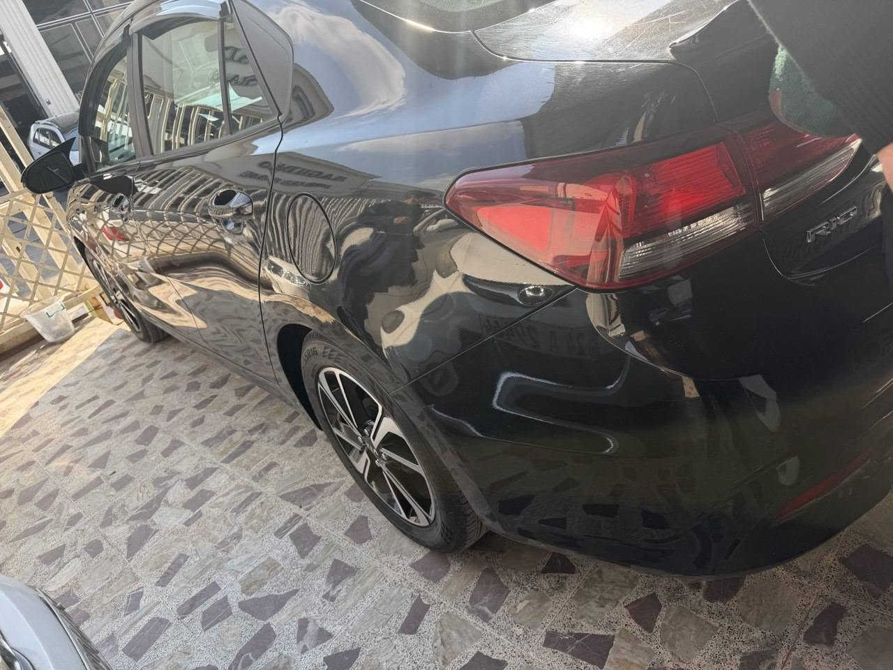 السلام عليكم
كيا ريو للبيع موديل ٢٠١٩ 
كلين بدون ضرور فقط دعاميه اماميه
مكينه جي دي اي كير AT 
 بيها مكانين ثلاث بارد بسيط
صاحب موجود شرط التحويل 
السعر ١١٥ وبيها مجال
للاستفسار ***********/***********
ملاحظة صور الحادث مرفق بل منشور
