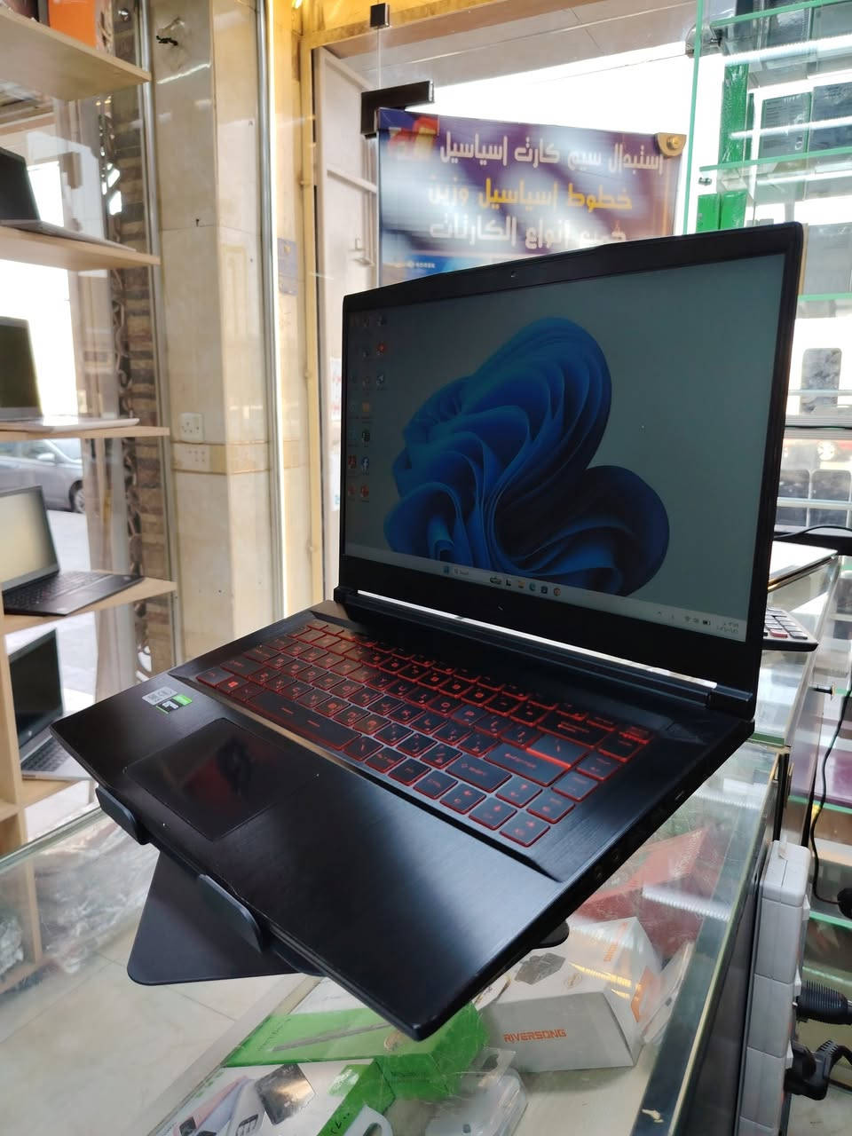 🔥 لابتوب جيمنج لُقطة.. قطعة واحدة فقط! 🔥
​مكتب صدف يقدّم العرض الأقوى على جهاز MSI GF63 Thin بأداء ممتاز وسعر تنافسي!
​💻 المواصفات:
​المعالج: Core i5 (الجيل العاشر H)
​الرام: 16 GB
​الهارد: 256GB SSD + 1TB HDD (سرعة ومساحة)
​كارت الشاشة: Nvidia GTX 1650
​الشاشة: 15.6 Full HD
​🎁 الملحقات: شاحنة أصلية + حقيبة + ماوس.
💰 السعر: 600 ألف دينار فقط! (متوفر قطعة واحدة)
​📍 العنوان: الموصل - المجموعة الثقافية - مجاور شركة طاقة.
🚚 خدمة التوصيل: متوفرة لجميع محافظات العراق.
📞 للحجز والاستفسار: ***********
