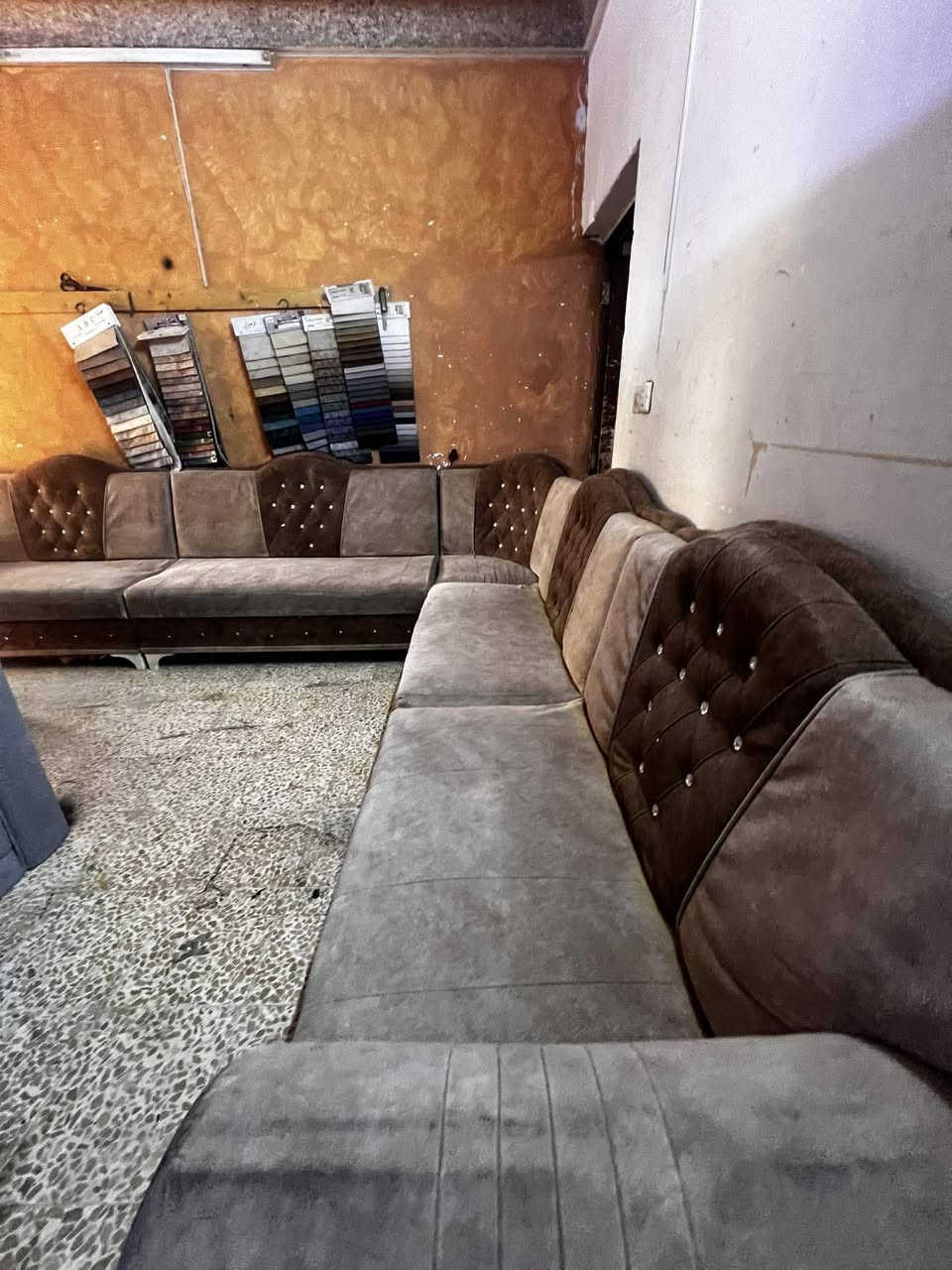 ديوان سبع امتار ونص حيل نضيف مابي اي عيب 
السعر 180 وبي مجال بسيط


**إذا كنت صاحب هذا الإعلان وتريد حذفه لأي سبب، رجاءا أرسل رسالة إلى الدعم الفني**