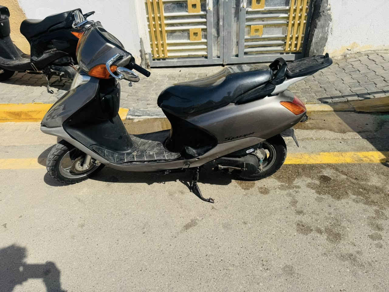 دراجة سبيسي ياباني لبيع ابلدي سلف وهندر شغالة محرك  ناعم كفر اصلي أبو الختم مكان شهداء سبع نيسان دك على الرقم بيك خير تدلل رقم ***********
