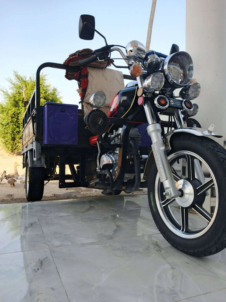 اللبيع ..رقم و.سنويه  كفاله عامه برغي ما مفتوح مديل.23..طالعه 25..سعر علا هاذذذذ الرقم ***********وانه خادمممم    ...بس البدي هاذ مو وياه ...
