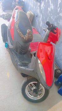 ماكس للبيع ٦٠٠ وبيها مجال شيء قليل رقم 07873805073 مكاني محموديه