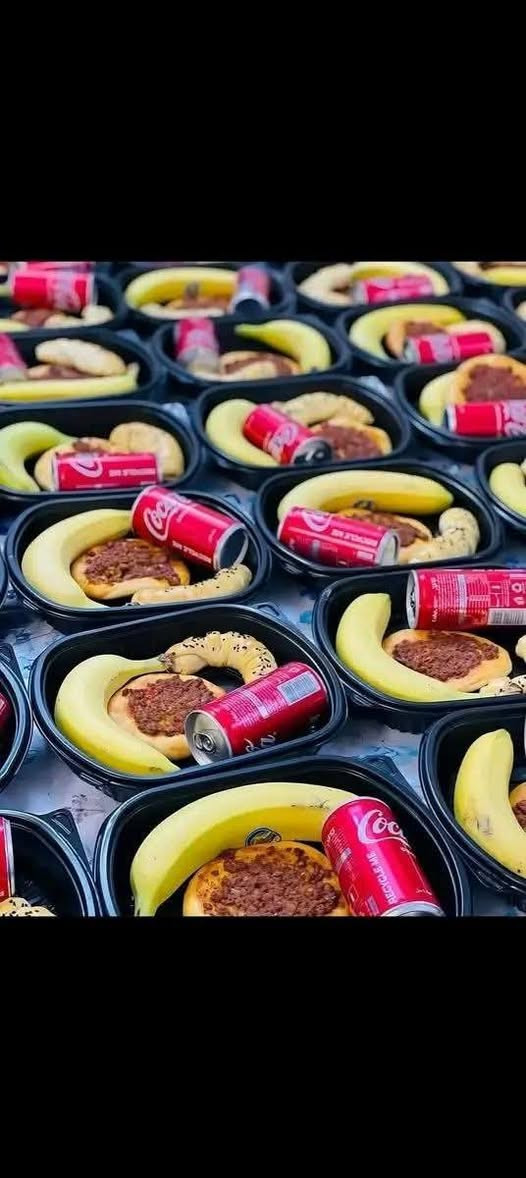 السلام عليكم يتوفر تجهيز فطائر ولحم بعجين وميني بيتزا عرض خاص 60قطعه ب٢٥
كبه تمن •بورك • كبه جريش قلي• كبه جريش سلك   
كيك الشاي متوفر دونات خليه النحل 
الحجز خاص


**إذا كنت صاحب هذا الإعلان وتريد حذفه لأي سبب، رجاءا أرسل رسالة إلى الدعم الفني**