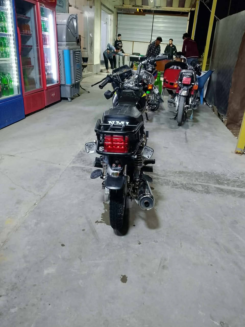 سلام عليكم 
دراجه سولنك 
حلوه ومرتبه ومكفوله من كلشي زلغ مابيه االدراجه رقم وسنويه يعني لوحات بيه استخدام قليل حيل الدراجه مديل 2023
وطالعه ب 25 بل نهايه الدراجه بل سنويه بيضه بس غيرنه التانكي لين انزرف والتانكي هاذه اصلي وهم حلوه 

سعره  مليون و 200  وبيه مجال حك جيتك.


**إذا كنت صاحب هذا الإعلان وتريد حذفه لأي سبب، رجاءا أرسل رسالة إلى الدعم الفني**