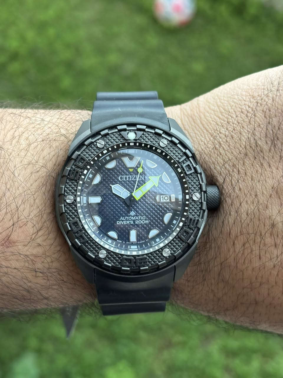 سلام عليكم
ستيزن بروماستر اوتماتيك ياباني  اصلي 
تيتانيوم 
-موديل جدا مميز 
-مقاوم للماء ٢٠٠متر 
-جديده غير مستخدمة مع كافه ملحقاته 
-سعر الساعه 450 دولار 
------------------------------------
‎للاستفسار ***********
