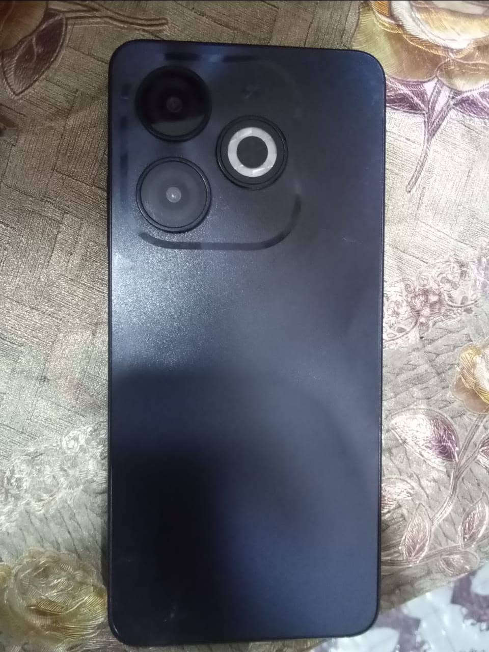 جهاز انفنكس سمارت8 ذكره 64 جهاز مكفول ماطب تصليح ابد بس بيه كسر بل شاشه مامثر عله المس سعر 75 وبيه مجال للشراي لاستفسار عله رقم ***********
