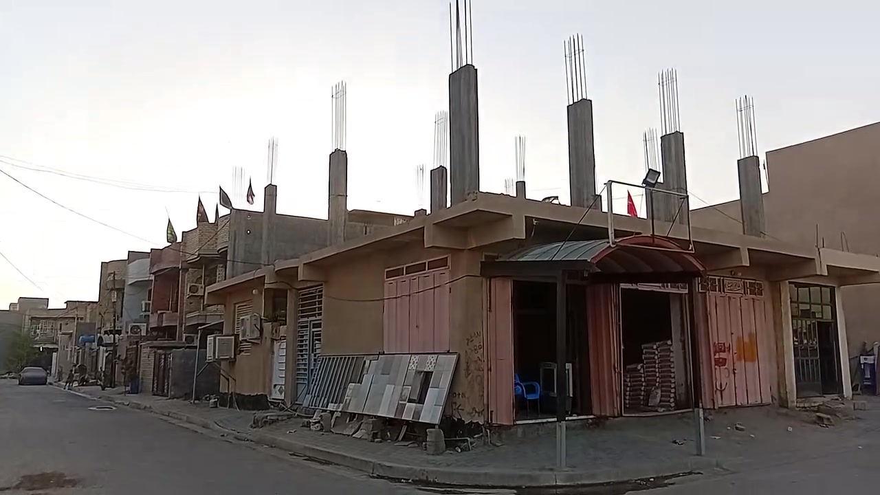 عمارة قيد  الإنشاء بحي الرشيد ١٥٠متر وجه ١٠ نزال ١٥ ٤محلات وشقه ومأسس دنك لعمل شقتين لأكن توقف العمل لضروف مادية السعر المطلوب ٢٩٠ وبيها مجال للأستفسار ***********
***********
