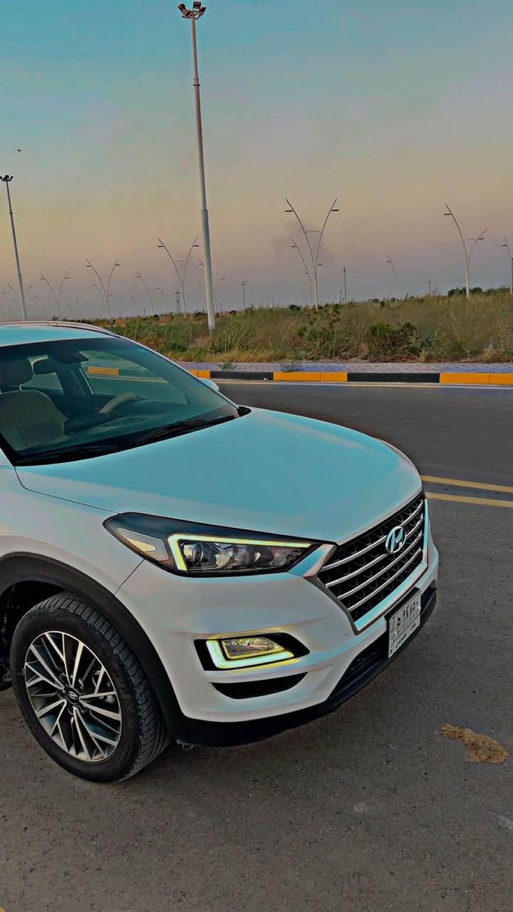 السلام عليكم للبيع توسان 2019 شركه الكاصد كفاله عامه فول مواصفات عدى بانورما اريل نفكيشن شاشه ابل كار بلي الاصليه بصمه ابواب وبصمه تشغيل ترحيب عند الاقتراب ثلاث انضمه قياده تبريد قطعتين السيارة جديدة كلش ماشيه 77 حقيقي السعر 210 للشراي إذا مو شراي لاتعلق اعبر المنشور للاستفسار *********** مكان السياره سامراء
