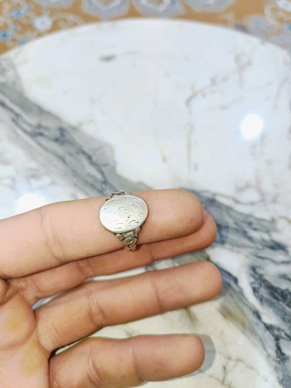 محابس واحجار قديمات للبيع مكاني بالسماوة بالخضر الشراي يدز عالخاص


**إذا كنت صاحب هذا الإعلان وتريد حذفه لأي سبب، رجاءا أرسل رسالة إلى الدعم الفني**