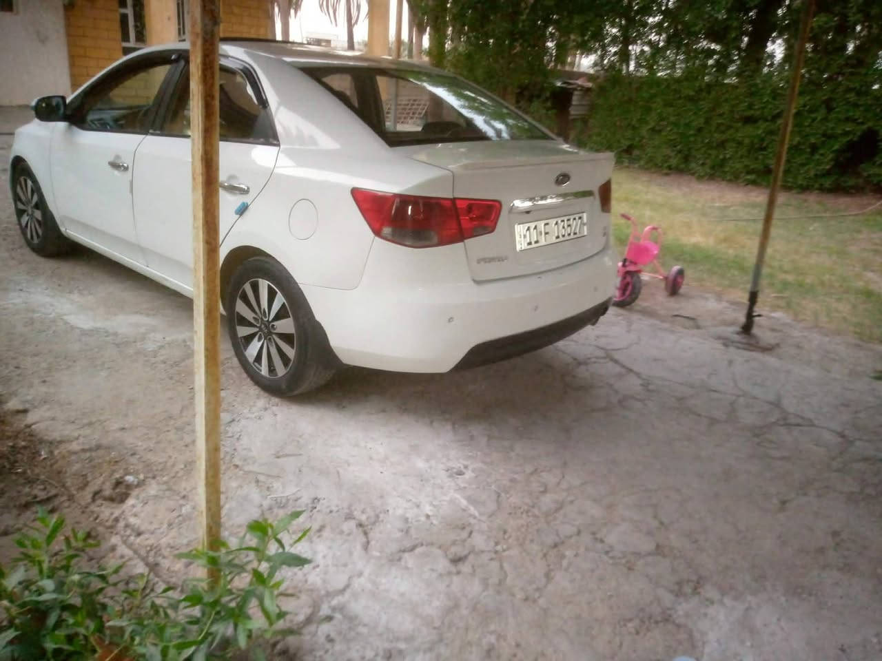 سيراتو 2010 رقم بغداد محرك 1600 فول مواصفات بصمه بيه قطعتين صبغ فقط عنوان بغداد محموديه ***********//***********
