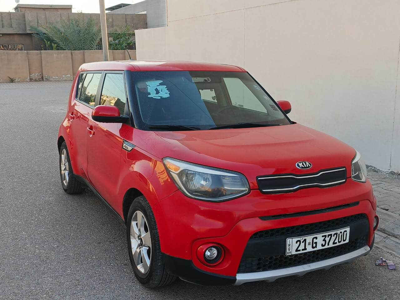 كيا صول 2019 محرك1600
سيارة حلوة ونظيفة 
سيارة ضربتة كلش خفيف 
سيارة بي نص بونيت صبغ+جاملغ سكن
بدون دواخل 
سيارة ماشي 47 الف  km
كير والمحرك مامفتوح بدون عيب
سيارة بدون مصاريف تخم الصدر+تبريد❄️
سنوية والرقم كلة جديد 
كوبون 🎫البنزين موجود
سيارةشرط تحويل والسعر 114ورقة وبي مجال 
شراي يخابر *********** كركوك, العراق
