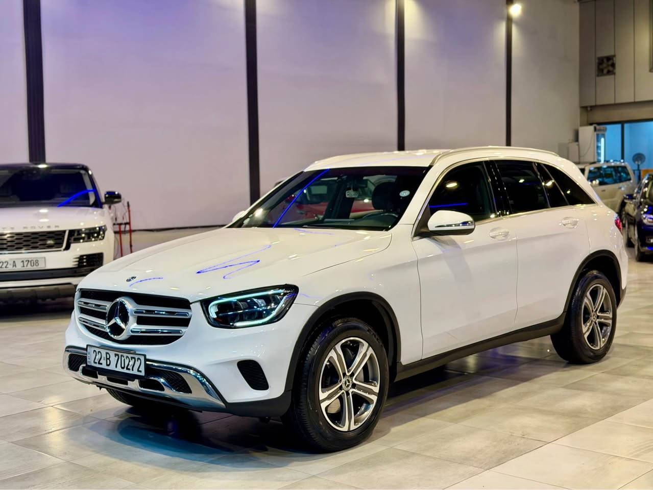 Mersedis 2020 GLC 
مواصفات امريكي 
رادار امامي خلفي جانبي 
لايتات ليد 
كشنات هيتر ميموري 
شاشة و ماوس كبير 
صندوق كهرباء 
سيارة جاية كلين اهنا صاير ٣ قطعة جانبي صبغ 
بدون دواخل بدون ارباك 
( صور حادث ماكو )
٢١٨$
*********** وتس اب 
*********** أربيل, العراق
