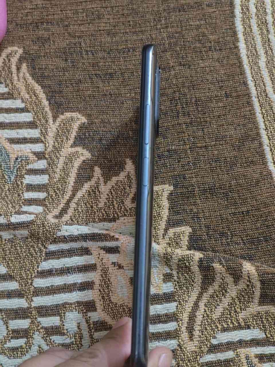 بوكو اف 3
لا مفتوح ولا مصلح 
جهاز مال بيت 
ذاكره 256
رام 8 
كل عطل مابي بدون اغراض فقط الجهاز 
مكاني بغداد 
س 150 
ه‍ ***********
