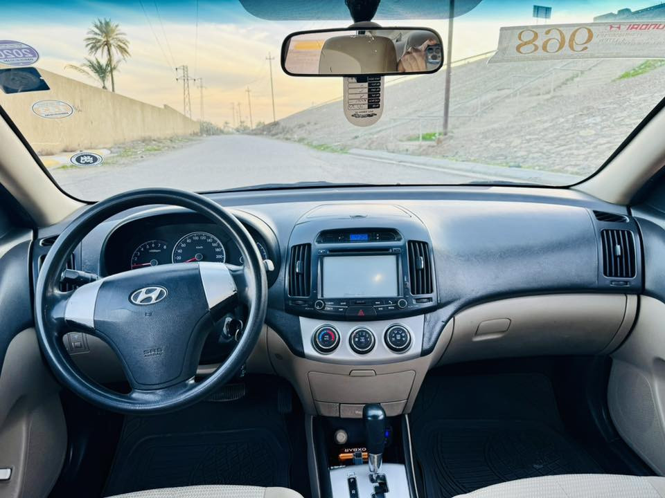 سلام عليكم النترا ٢٠١٠ مكفول صلاح الدين باسمي محرك ١٦٠٠ عالي لاصبغ لاتبديل سعرها ١٢٠ وبيها مجال ***********
