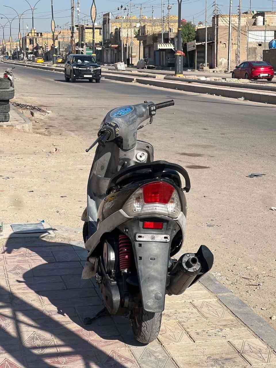 سلام عليكم 
ماكس منغولي للبيع كامل مكمله مزوده 
الناصريه *********** السعر 450
