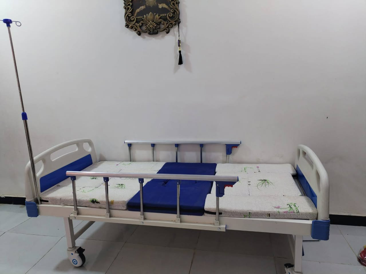 سرير للبيع
نضاف كلش 
مكاني كوفه
***********
