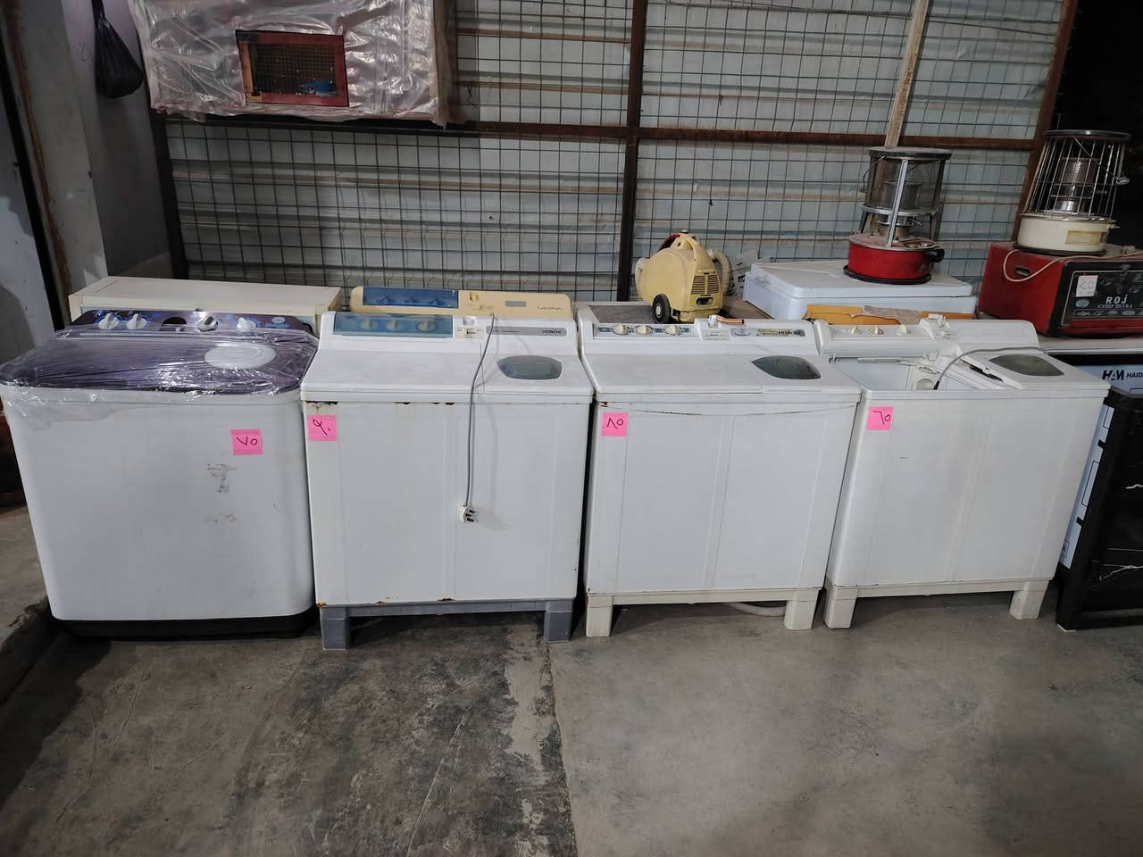 السلام عليكم احبتي 🌷 بيع وشراء ومراوس🌷 كافه الغراض المنزلية العنوان شهربان قرب❤ جسر الانكليز مدخل سريحة ***********🌿 بدارة خالد التميمي 🌹 مزاد الجوادين قضاء المقداديه 🌿يوجد خدمة توصيل فقط داخل ديالى
