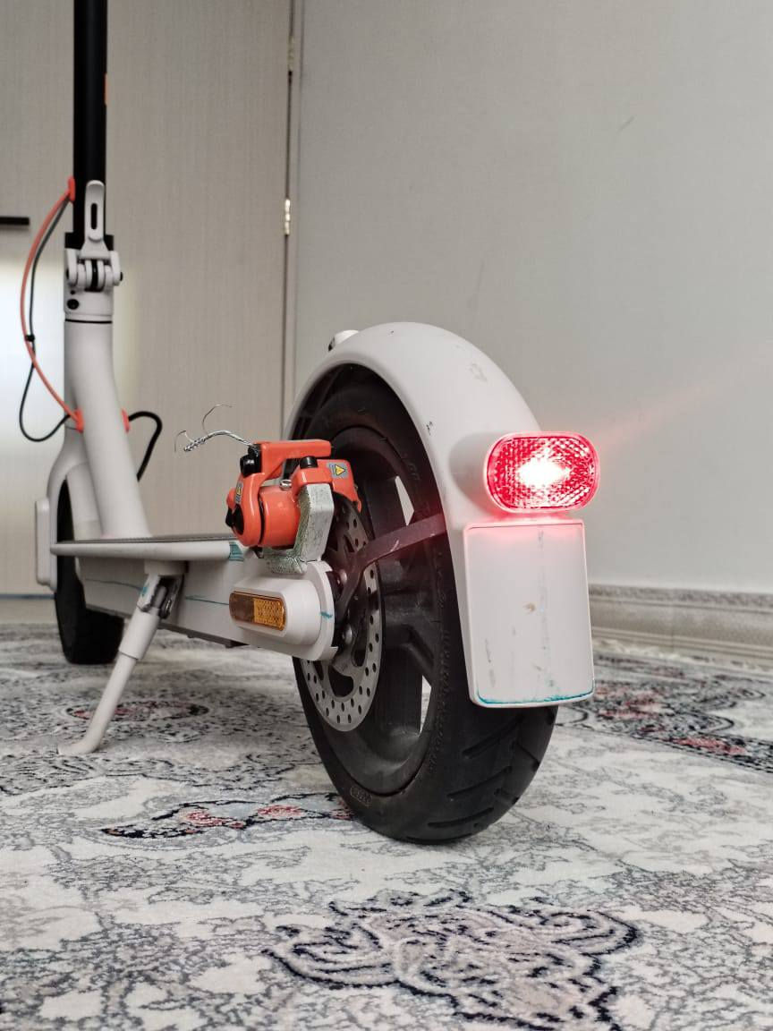 سكوتر شاومي مستخدم للبيع
مشتري ب 550 الف وابيعه الكم ب400 الف وتدللون للطلب اتصل ع رقم *********** واتساب 💕
