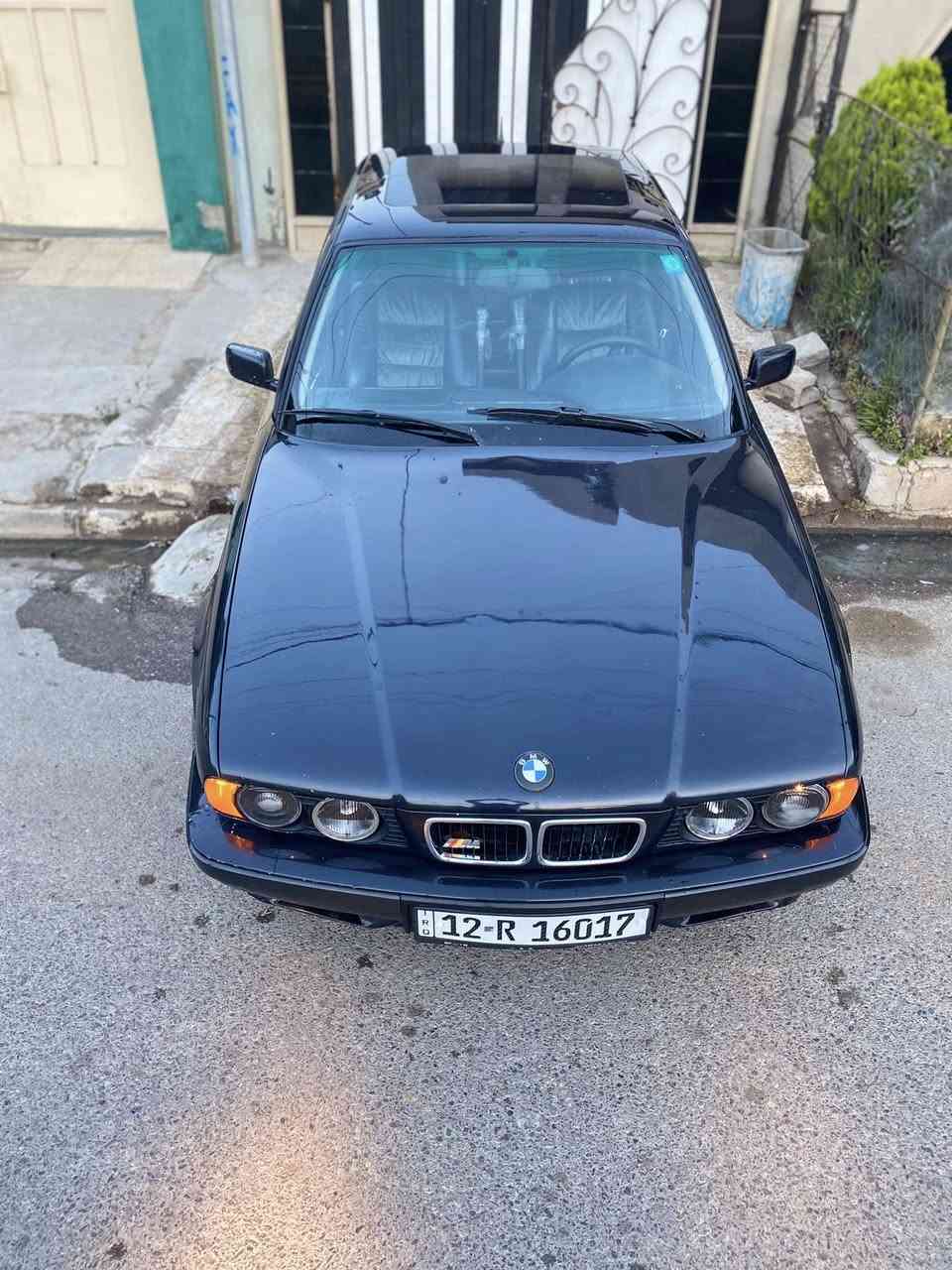 BMW1994
حجم 540 اصل 
داخل جلد 
صاج 
محرك 8
بجم عريض 
سياره جاهزه 
شرط التحويل 
السعر 74وبيها مجال قليل 
***********
