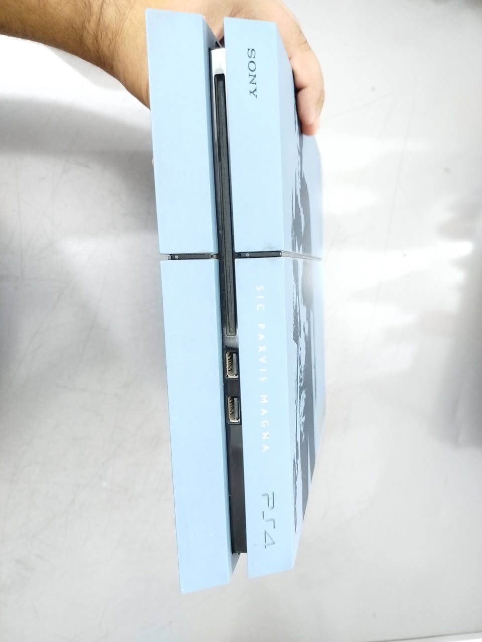 بلي ستيشن 4 مهكر نضام 13:00باندل نسخه خاصه ياباني مهكر عن طريق القطعه البلي نضيف ما مفتوح الهارد 500 يجي وياه كيبلات كامله و جوستك وحده


**إذا كنت صاحب هذا الإعلان وتريد حذفه لأي سبب، رجاءا أرسل رسالة إلى الدعم الفني**