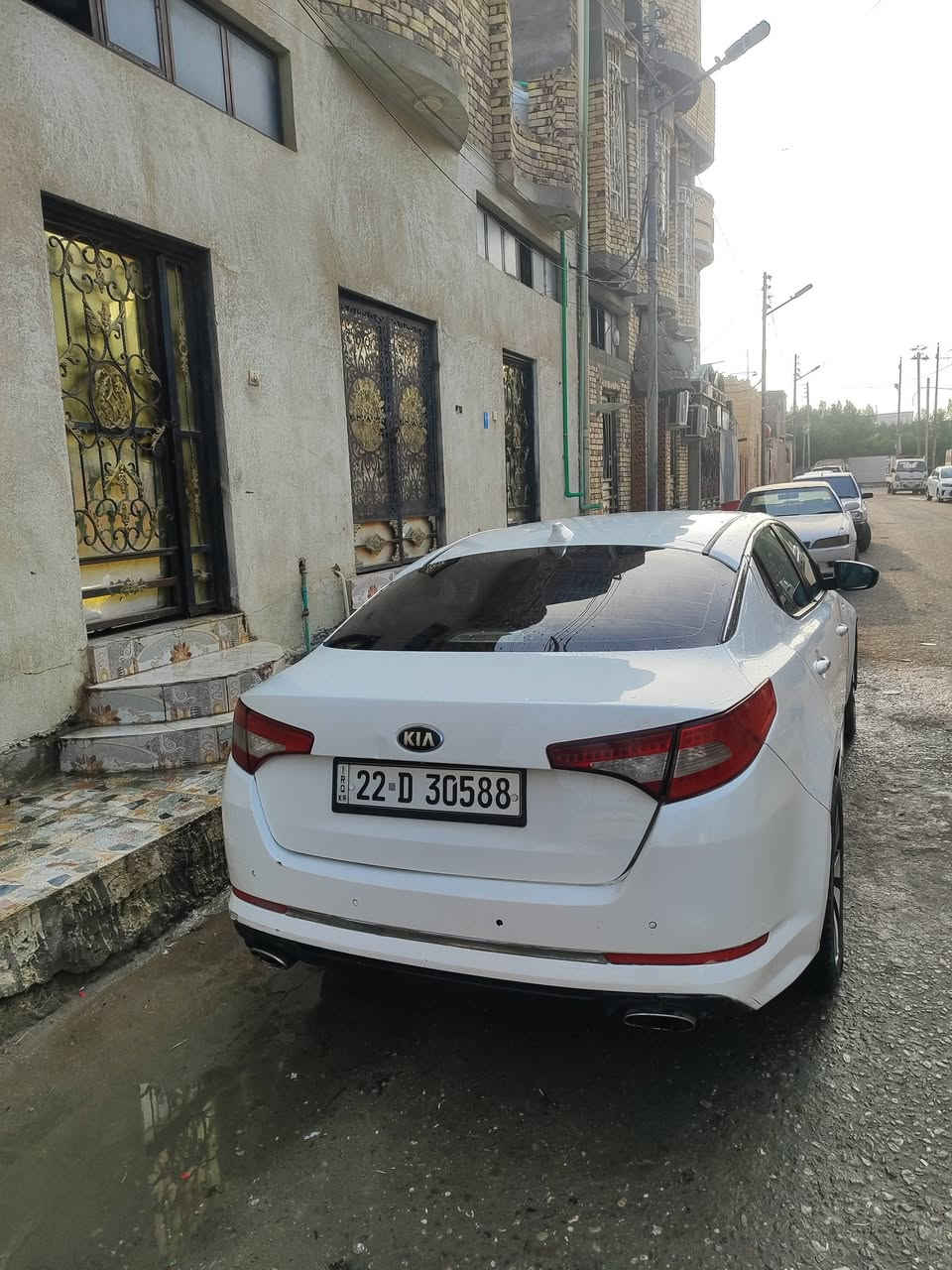 سلام عليكم بيع مستعجل هاي 2014 بيهة حادذ العرضانيه مبدله وما واصله المداكر وبيهة ضربه جوه القبق البانزين تجي وتشوف بعينك سياره ما بيه. اي نقص مكينه صار شهر من شديت مستخدمه بس  مبدله رواجس السياره خير من الله تبريد شغال راعيهة ابو معارض بل بياع بغداد تريد تحويل تريد وكاله والسياره حالين بل بصره 100 وبيهة مجال حك الجيه *********** خليجي 2400
