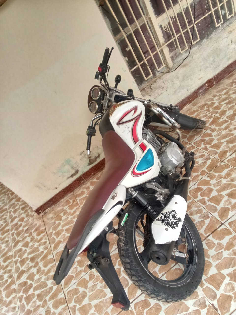 السلام عليكم ساو للبيع موديل 19 كهربائيات شغاله ماكينه لا تنقيص لا تبخير كهربائيات نظه السعر 650 وبيها مجال للطيبين ***********
