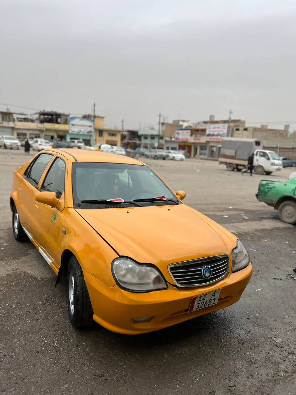 سيكي للبيع 2013 كصة الجديدة السيارة جاهزة من كلشي برغي ما تصرف عليها هيئه غرامات صفر تاخذ صافي رقم نينوى رقمها انكليزي جديد شرط التحويل كير ومحرك شرط طخم جديد طخم تايرات جديد باتري جديد عنوان موصل جانب الايمن
الاستفسار الاتصال عل رقم ***********
شرط التحويل 
سعرها 44وبيها مجال بسيط
