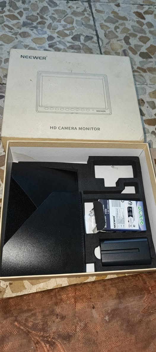 م. عليكم شاشه. تشغل تعرض تصوير و فديوات و الصور لقطات تشغل على نيكون جديد باكيت الله شاهد سعره 100الف فقل يريد مكاني مدينه الصدر قريب يجي. باكيت لسق مال شاشه بعده بيه


**إذا كنت صاحب هذا الإعلان وتريد حذفه لأي سبب، رجاءا أرسل رسالة إلى الدعم الفني**