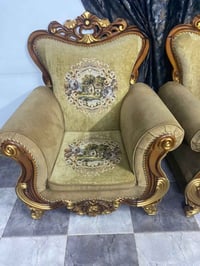 تخم للبيع 10 مقاعد سعر 550 وبي مجال للاستفسار 07810056553