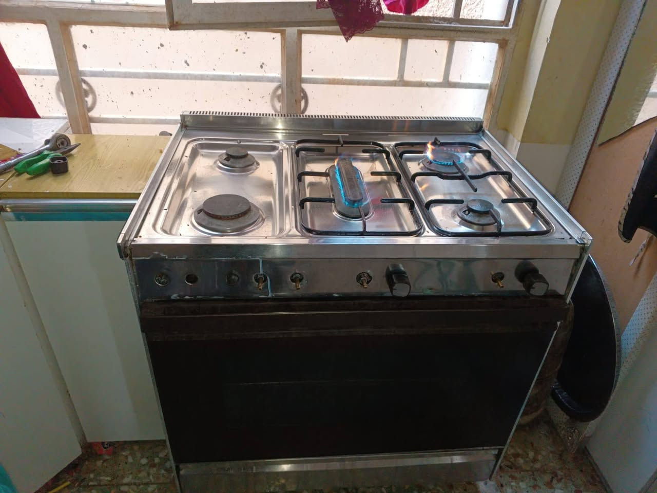 طباخ فقط يحتاج تنضيف للكاكات سعر 50قفل


**إذا كنت صاحب هذا الإعلان وتريد حذفه لأي سبب، رجاءا أرسل رسالة إلى الدعم الفني**