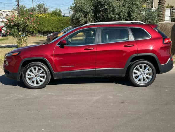 السلام عليكم 
جيب بزون للبيع موديل 2016

صبغ جاملغ والبنيد وشوية من الصندوك  بدون دواخل وبدون ايرباك

-بصمة تشغيل
-تشغيل عن بعد  
-بصمة ابواب 
-كشنات جلد تدفئة وتبريد 
-استيرن تدفئه
-تبريد قطعتين 
-سايد بريك بصمه  
-فتحة سقف بانوراما 
-صندوك كهرباء 
خرن ميموري كراسي                               
- شاشه كبيرة
- ⁠كاميرا دواره 
- ⁠حساسات  خلفيه
- ⁠رقم بغداد 
- ⁠السعر 105$ وبيها مجال بسيط 
- ⁠مكان السياره بغداد حي الجامعة  
-صور الحادث مرفقه مع المنشور

- ⁠- ⁠للاستفسار 
 ⁠***********
