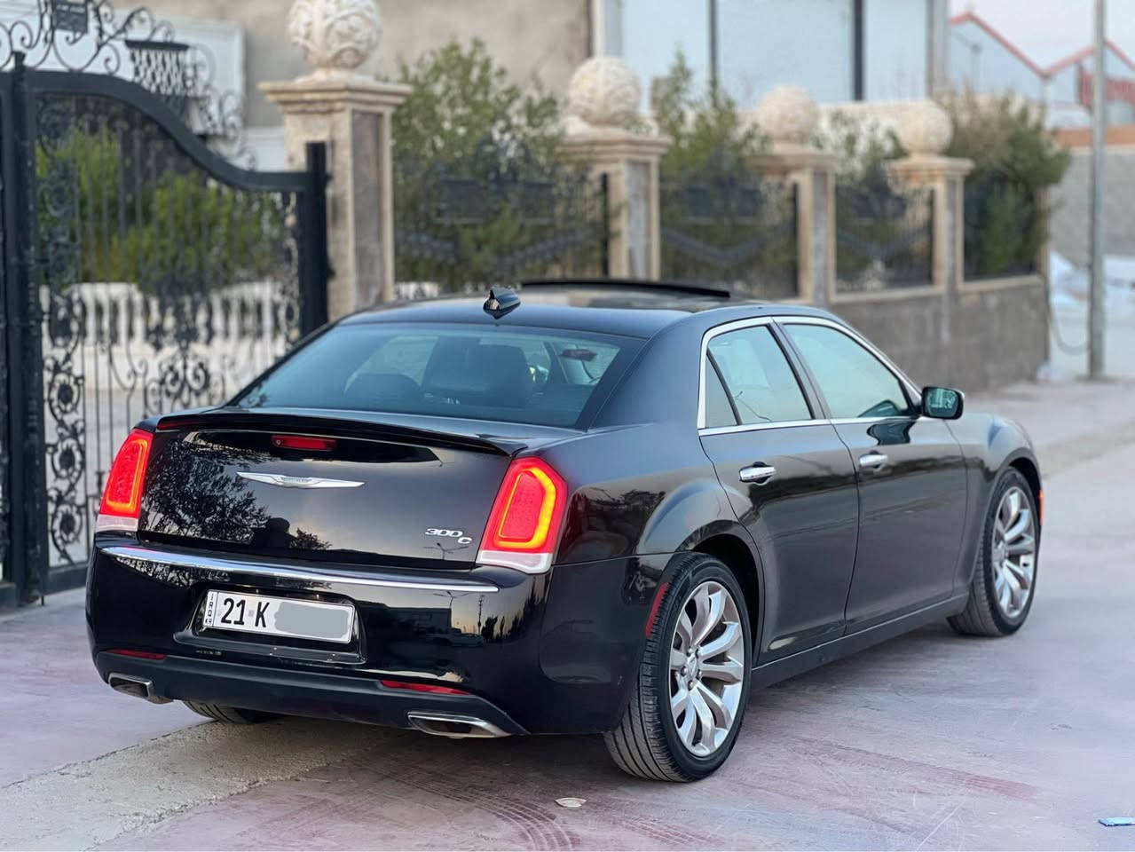 للبيع فقط .
كرايسلر 300c 
موديل 2017 فول فول   
گير محرك كفالة من فتح
مواصفات بنورامة فتحتين كشن جلد كشن تبريد
بصمة تشغيل شاشة جبير كشن خزن استيرن كهرباي
بردة خلفي سستم سماعة الباين بعد بيها هواي موصفات
رقم شمالي دولي بسمنا سنوية 2030 
تخم تاير جديدويالة اصلي
سيارة بل واقع احلا من صور 
داخلة كلين هنا بل عراق صاير بي قطعة وحدة 
فقط مكفولة من دواخل بدون ارباك بدون اي شي  
مكان سيارة كركوك 
سعر 228ورقة .

***********📞 
***********📞
***********📞
كورك بيها واتساب أربيل, العراق
