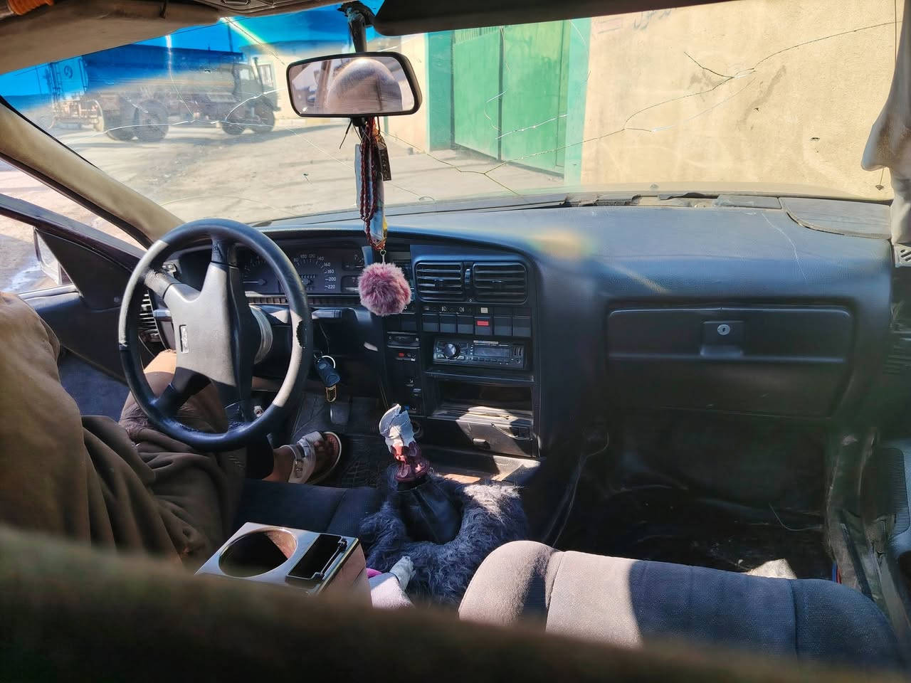 السلام عليكم اوميكا للبيع موديل 93 شرط محرك ول كير محرك 20 طخم تاير جديد بيه كابون بانزين وشرط التحويل السعر 22 بيه مجال الاستفسار عل رقم ***********
