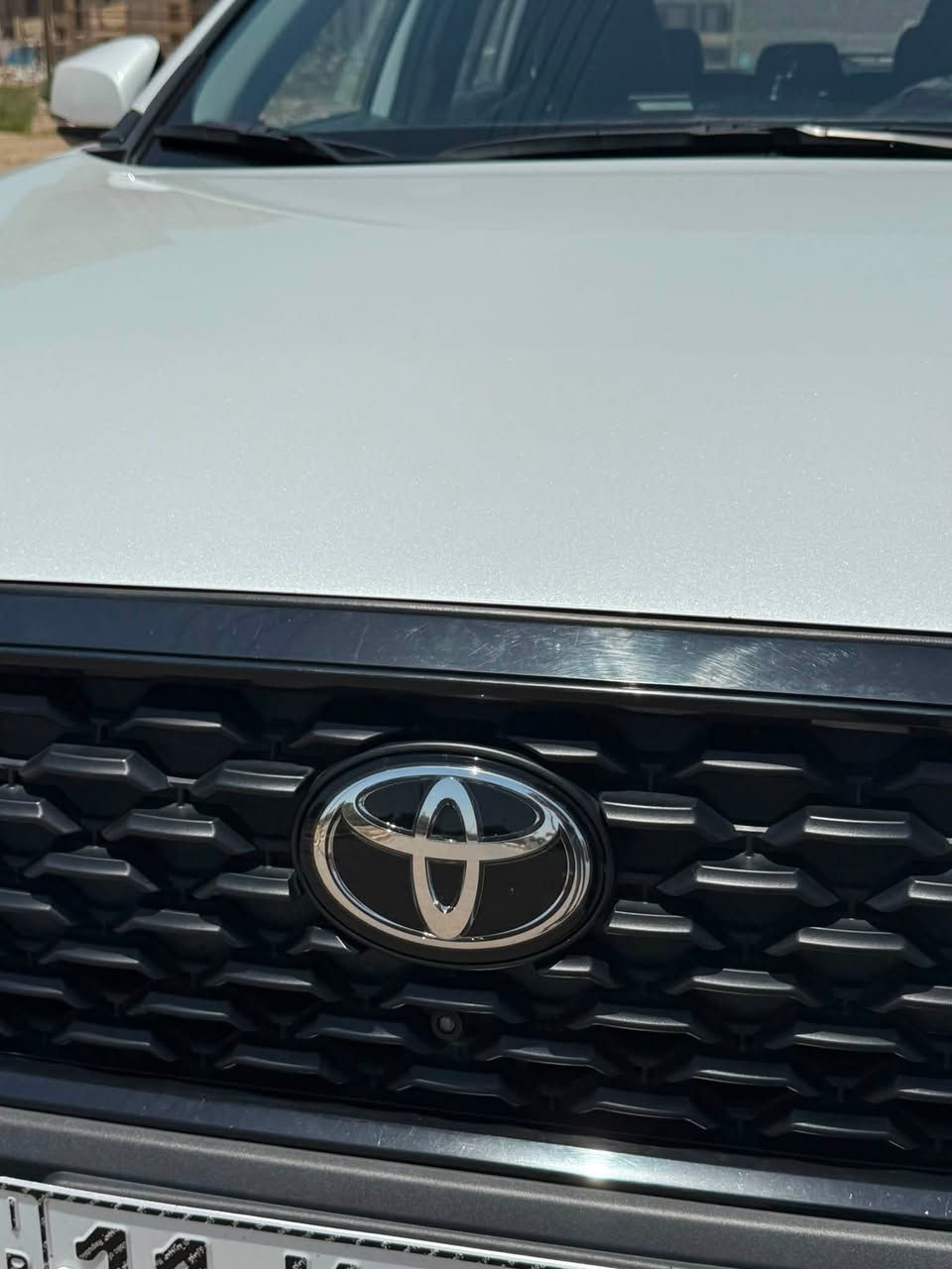 🚗 كورلا كروز 2025 هايبرد فول مواصفات
مرقم بغداد
ماشيه 42000km
1-كرسي كهرباء 
2-جنطة كهرباء
3-شاحن لاسلكي
4-فتحت سقف
5- اربع كامرات 
6-رادار
7-داخل جلد احمر 
8-كار بلي
9-وضعيات قيادة 
10-تبريد قطعتين
11- تحكمات ستيرن
🔴 لمعرفة السعر اكتب تم بالتعليقات وسوف يصل اليك السعر 
***********
