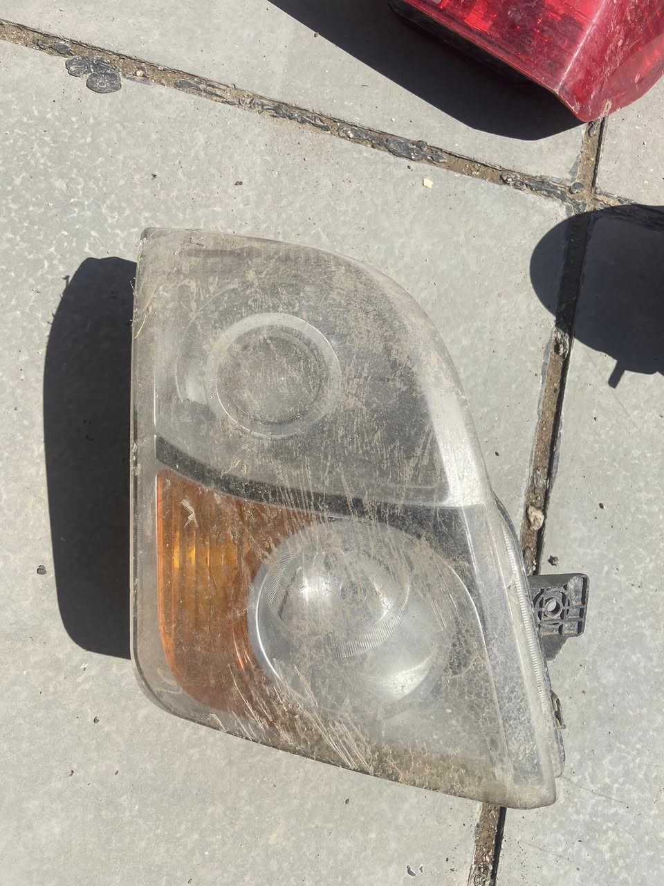 عندي غراض سيارات منوعة بك لايت صيني  اتريدها أشر عليها عندي توصيل ***********
