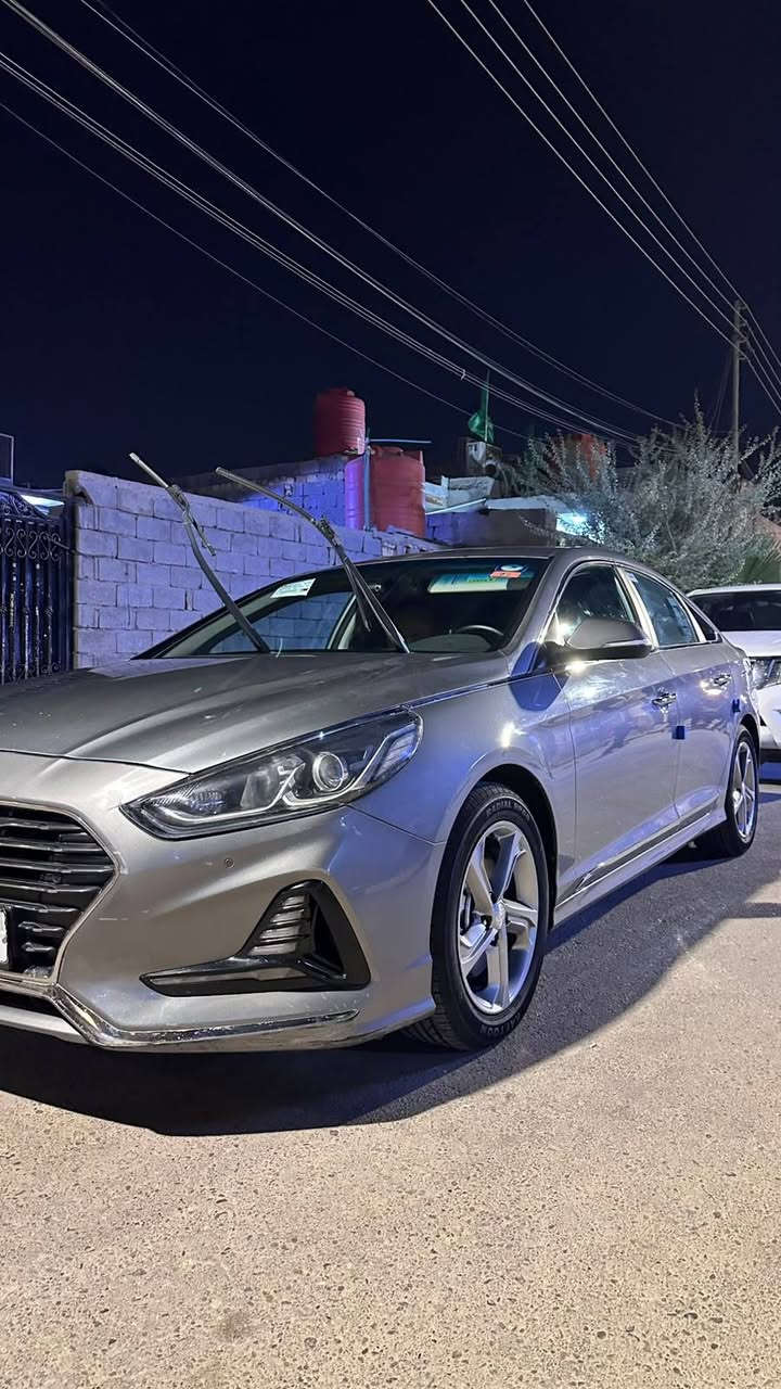 السلام عليكم سوناته ورارد كوري موديل 2018
رقم بغداد دولي بسمي تحويل ثاني يوم 
مكينه خط واحد اصل بلاد
مواصفاته فول 1ع 1 Vip
بيه فحص المندلاوي قبل اسبوع مسويه
بيه صبغ قطعتين من كوري بدون ضرر
السعر 145
***********
*********** البصرة, العراق
