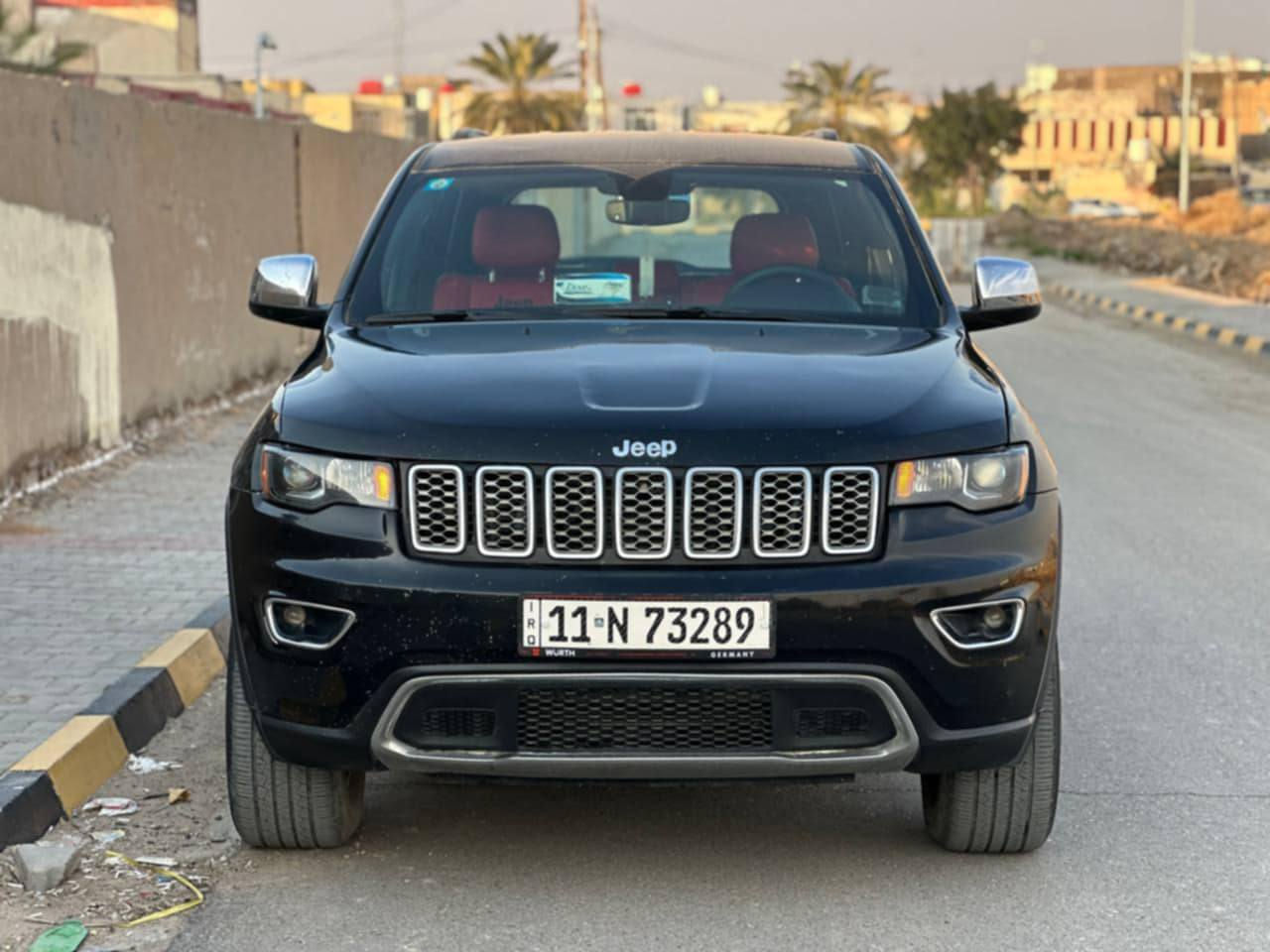 السلام عليكم..
للبيع جيب لاريدو  موديل 2019 بغداد تحويل باسمي سنويه جديده 
حادثها فقط بنيد وسونارها بالمنشور
 سياره جاهزه برغي مابيها نقص مكينه كير حداديه كلها جديده ومكفوله 
السعر 220
***********
