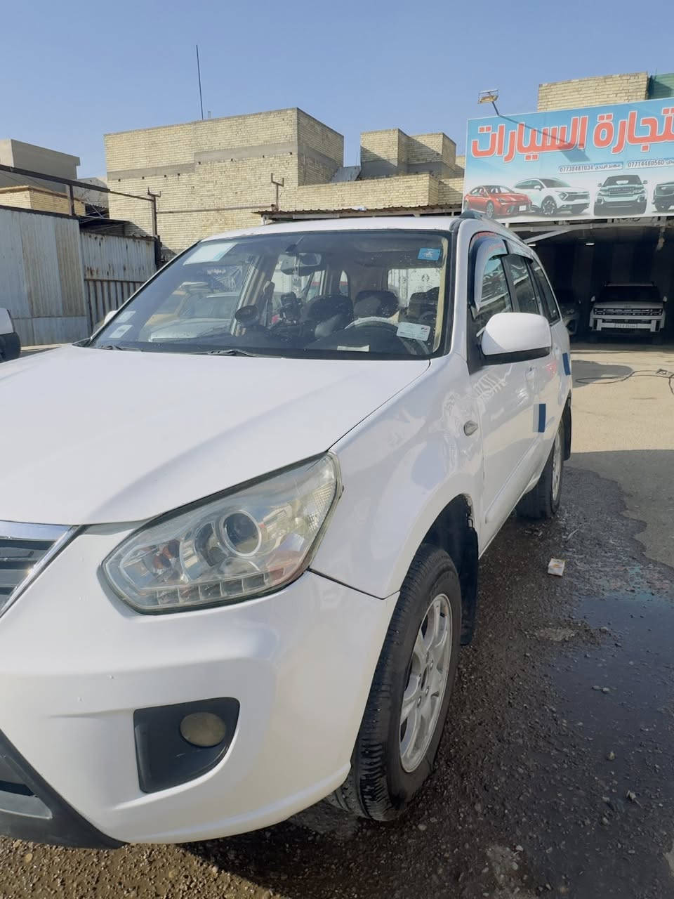 تيكو مديل 12 محرك 1800 كير ميكانيك  السيارة جاهزة ومناقصها شي 
بيها صبغ بالجاملغ الامامي الايمن فقط لباقي كفالة سيارة باسمي 
مكاني بغداد البنوك 
سعر 55
***********
