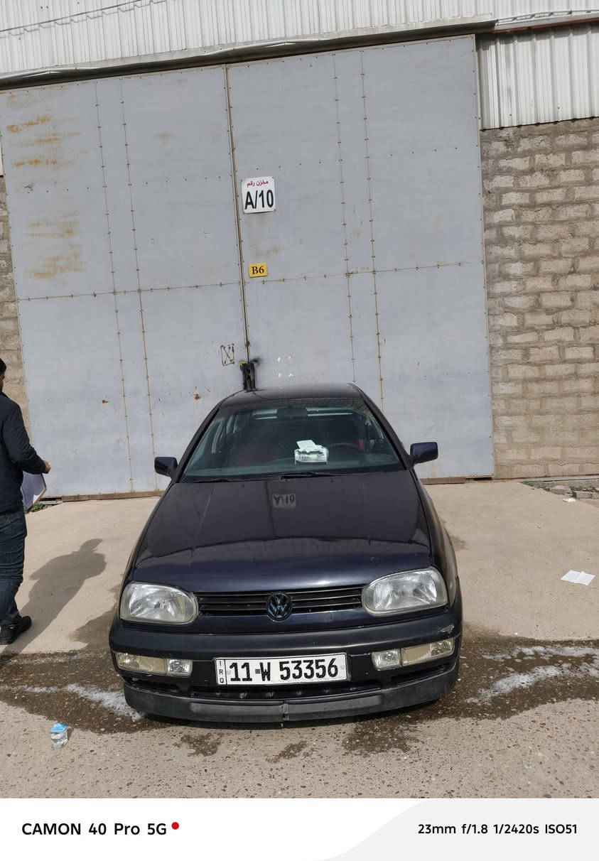 سلام وعليكم شباب 
كولف للبيع
موديل 94
كهربائيات كلها شغاله
محرك وكير نضيف كلش /كير ميكانيكي قبل يومين شاده من حجي ليث
سياره مابيها اي خياس او ضرر
تخم تاير/ويل جديد
غرفه كامله نضيفه حيل/ارضيه هم 
شاشه جديده/كامره خلفيه
سنتر لوك تقفيل ٤ابواب
سياره كشرها مرايه ونضيف بس اني متربها 
سياره شادلها بصمه تشغيل عن طريق البصمه مو سويج
هزه جديده وتحويل جديد مصفره /رقم بغداد دولي/سنويه بسمي 
شادلها لحايه صفاح ودعاميات وسبايدرات ٢خلفيه

لسعر٤٣  ماكو هيج نضافه بهيج سعر وشراي يدلل
مكاني بغداد ليوسفيه  مكاتبه مابيع عقد مروري فقط
‏‪***********‬‏
