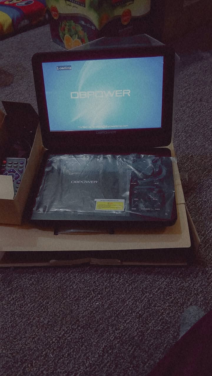 ديفيدي جديد شحن 
٥٠ الف مع التوصيل


**إذا كنت صاحب هذا الإعلان وتريد حذفه لأي سبب، رجاءا أرسل رسالة إلى الدعم الفني**